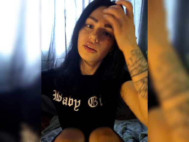 Kelseyy's BongaCams show and profile