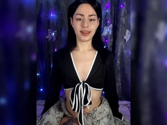 Kelseyy's BongaCams show and profile