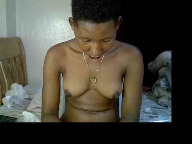 Prettysharlin webcam