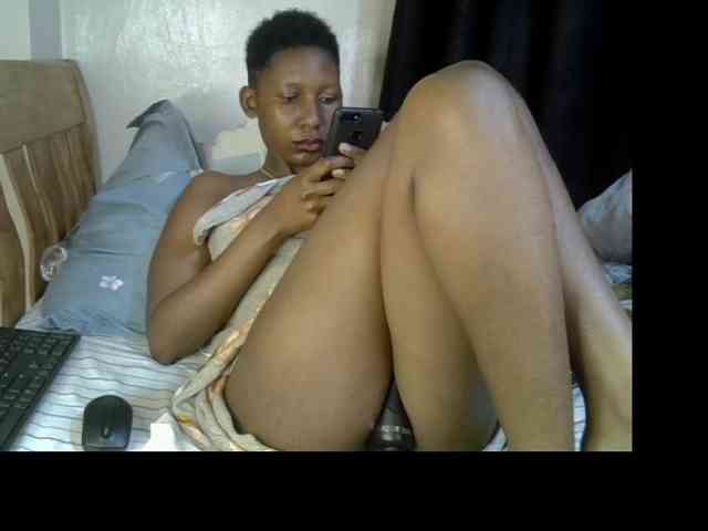 Prettysharlin webcam