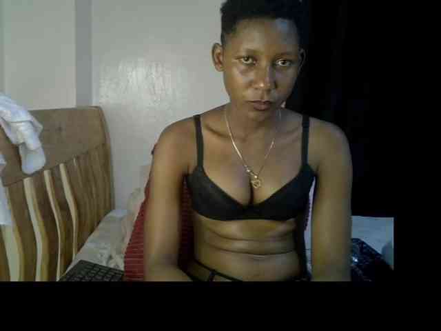 Prettysharlin webcam