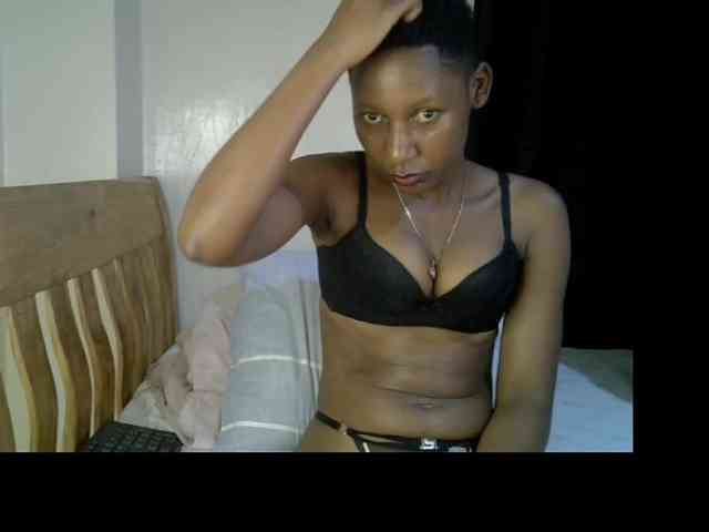 Prettysharlin webcam