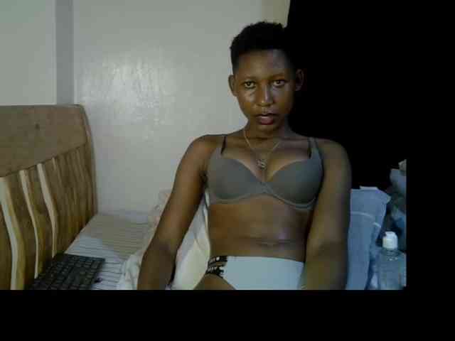 Prettysharlin webcam