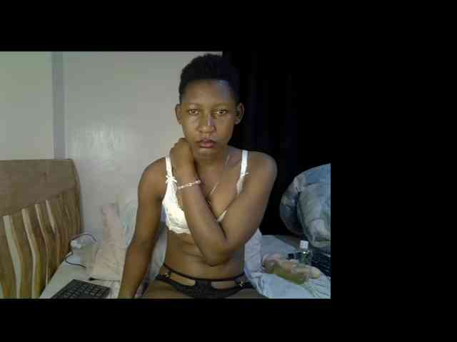 Prettysharlin webcam