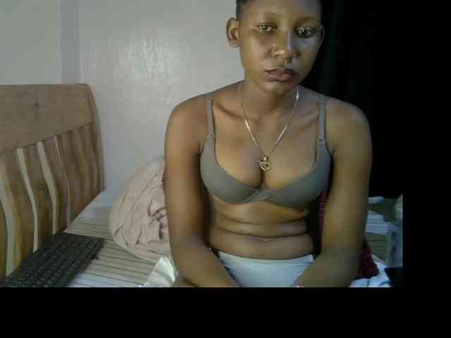 Prettysharlin webcam