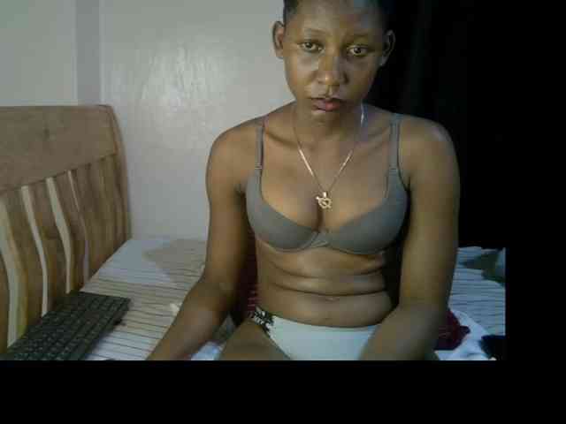 Prettysharlin webcam