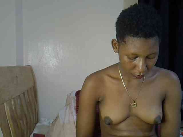 Prettysharlin webcam