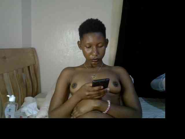 Prettysharlin webcam