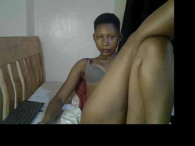 Prettysharlin webcam