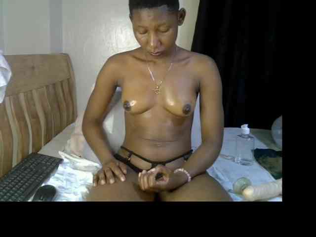 Prettysharlin webcam