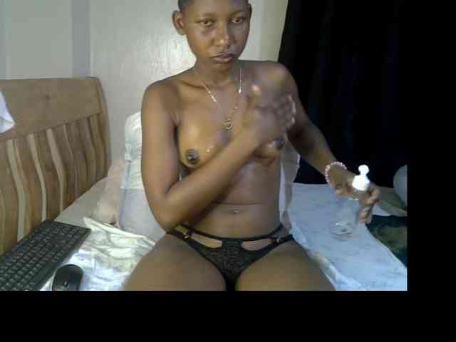 Prettysharlin webcam