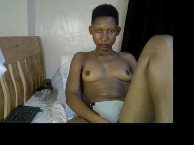 Prettysharlin webcam