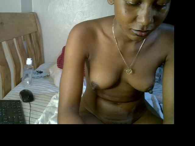 Prettysharlin webcam