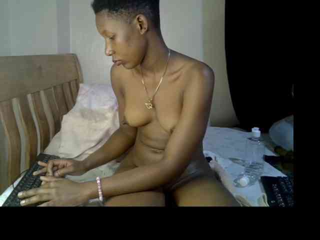 Prettysharlin webcam