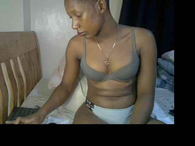 Prettysharlin webcam