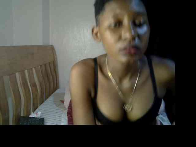 Prettysharlin webcam