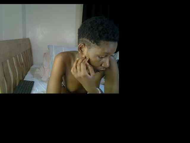 Prettysharlin webcam