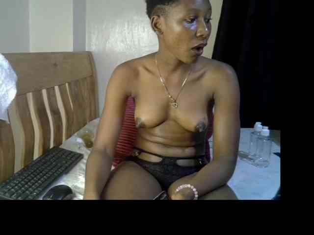 Prettysharlin webcam