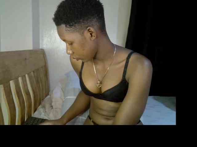 Prettysharlin webcam