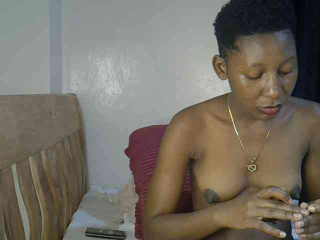 Prettysharlin webcam