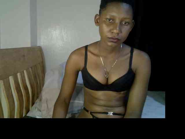 Prettysharlin webcam