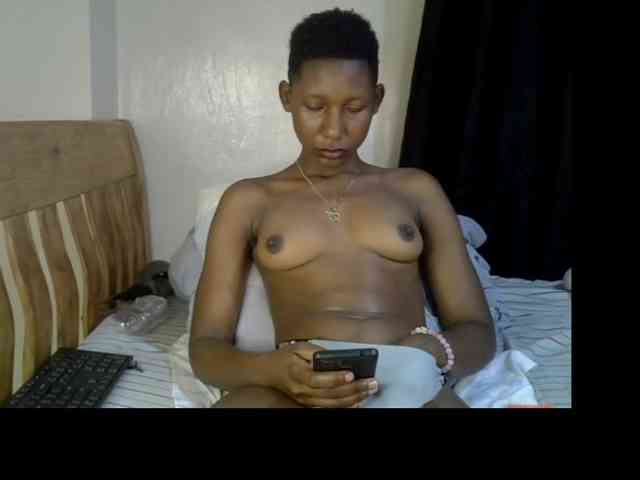 Prettysharlin webcam