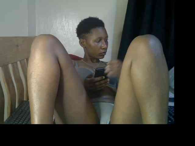 Prettysharlin webcam