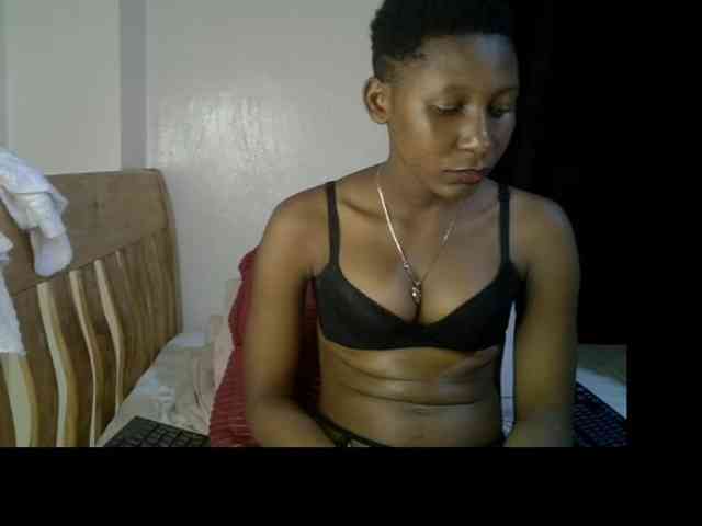 Prettysharlin webcam