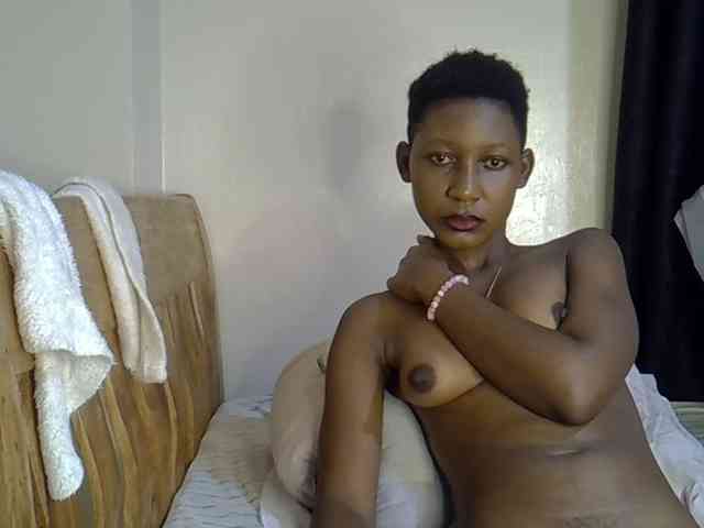 Prettysharlin webcam