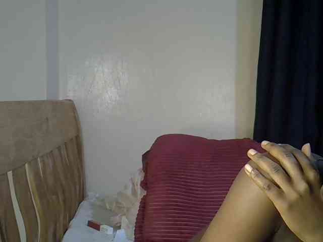Prettysharlin webcam