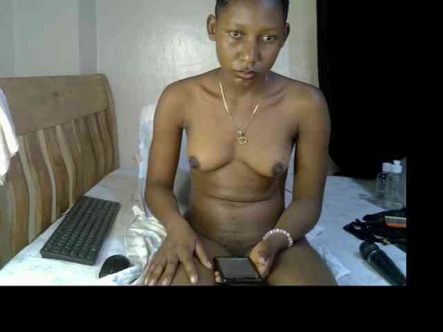 Prettysharlin webcam