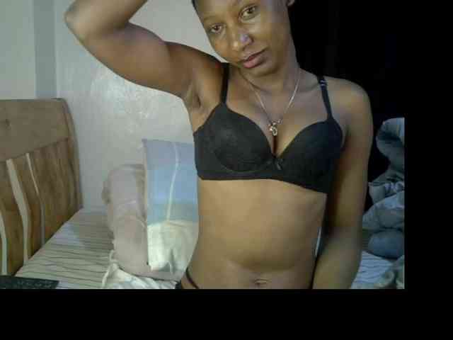 Prettysharlin webcam