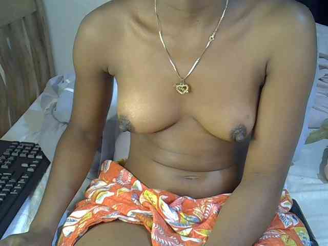 Prettysharlin webcam