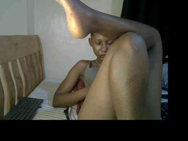 Prettysharlin webcam