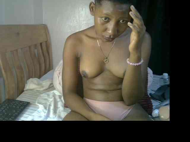 Prettysharlin webcam