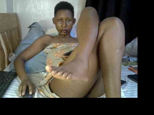 Prettysharlin webcam