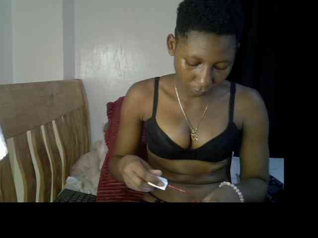 Prettysharlin webcam