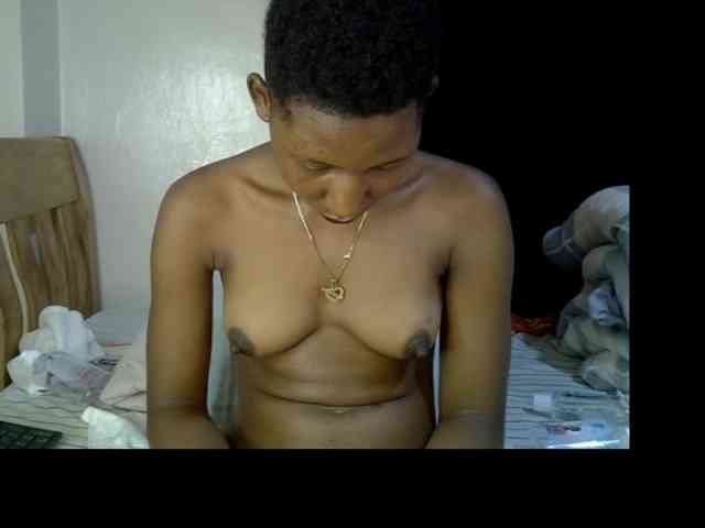 Prettysharlin webcam
