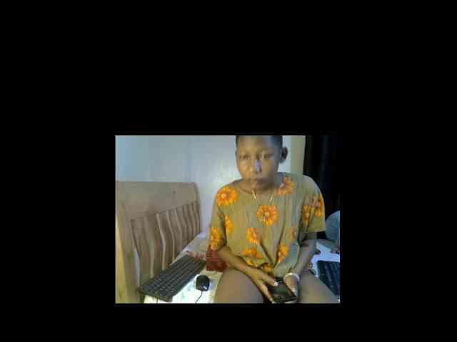 Prettysharlin webcam