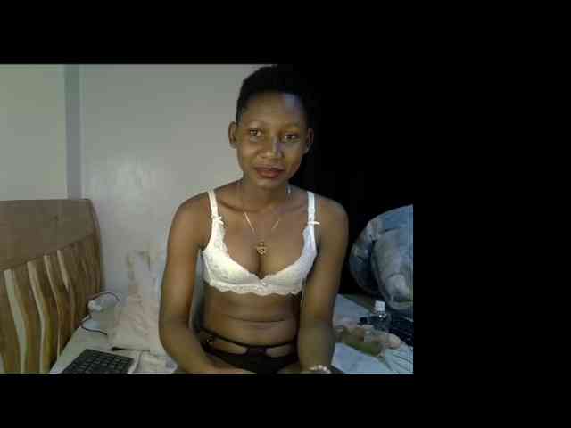 Prettysharlin webcam