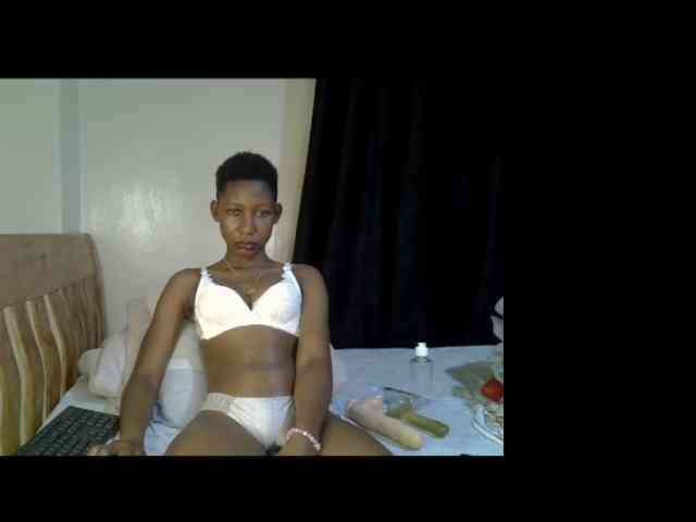 Prettysharlin webcam