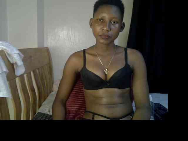 Prettysharlin webcam