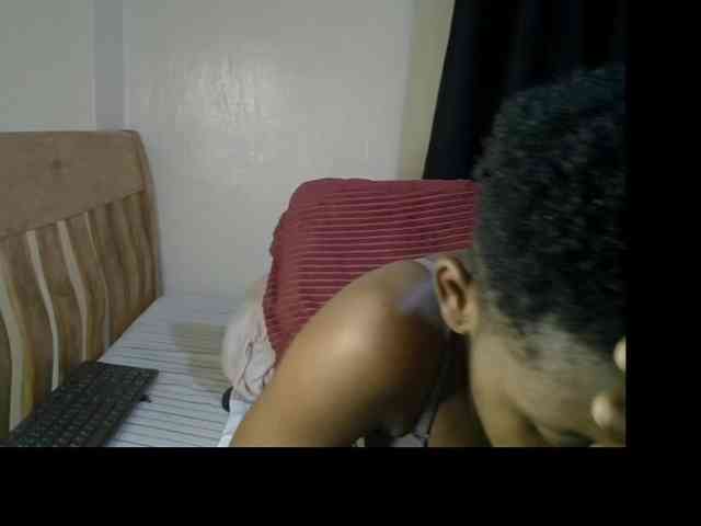 Prettysharlin webcam