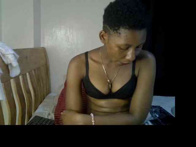 Prettysharlin webcam