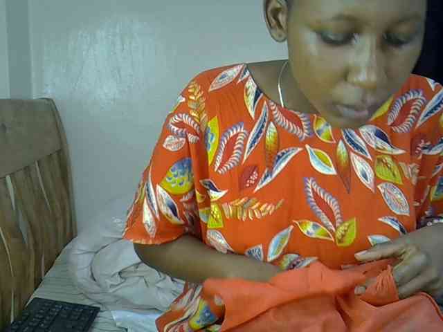 Prettysharlin webcam