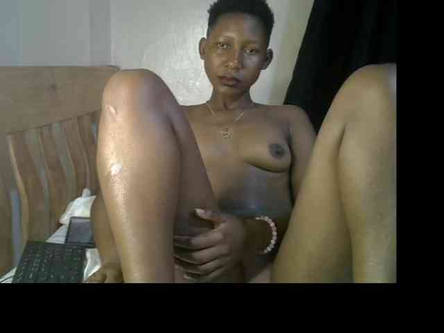 Prettysharlin webcam
