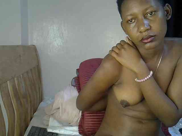 Prettysharlin webcam