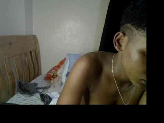 Prettysharlin webcam