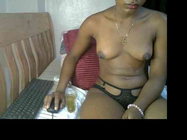 Prettysharlin webcam