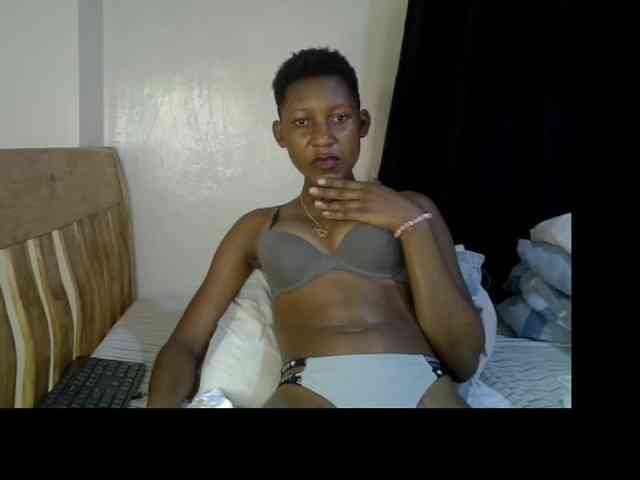 Prettysharlin webcam